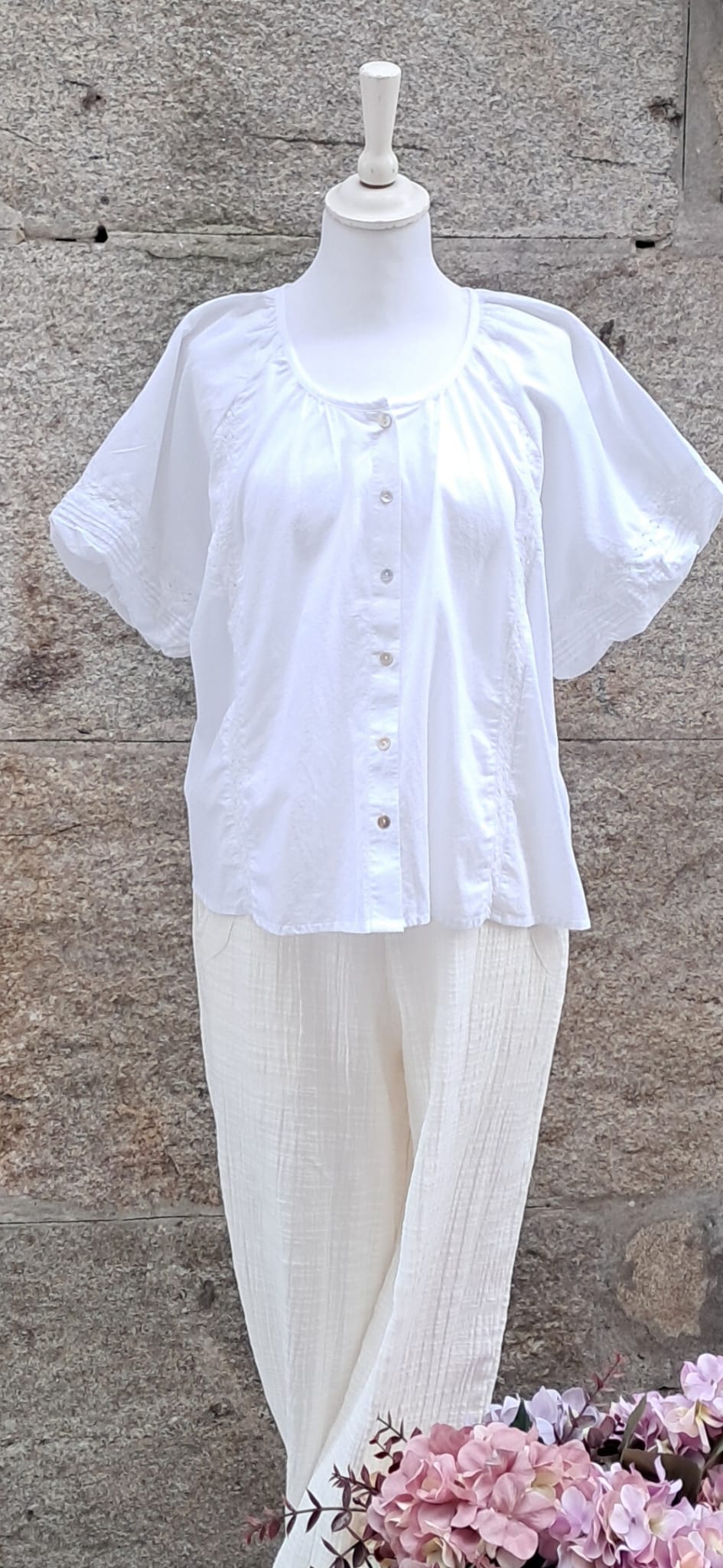 Blusa blanca manga corta