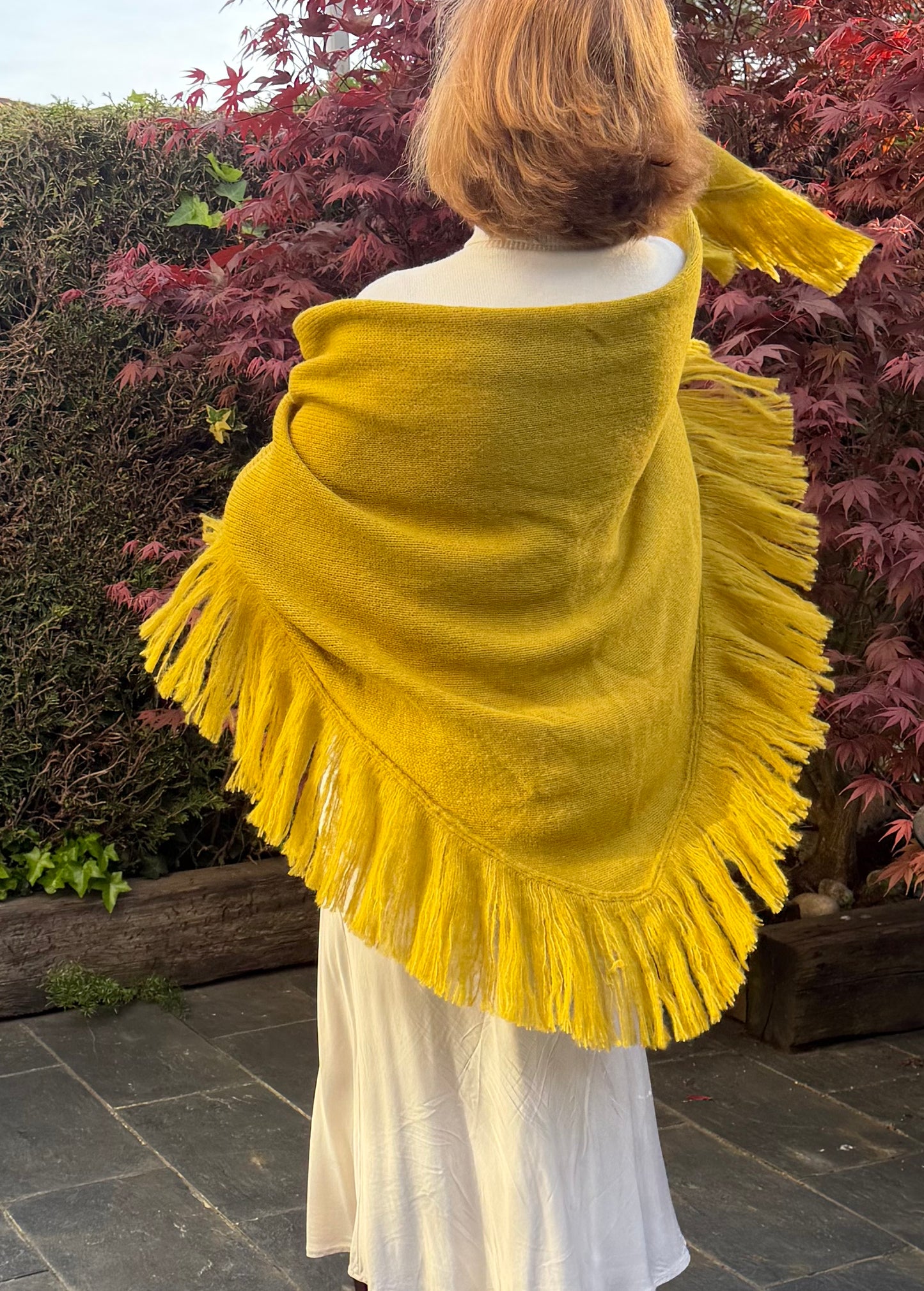 Chales Alana - Alpaca y seda con pico